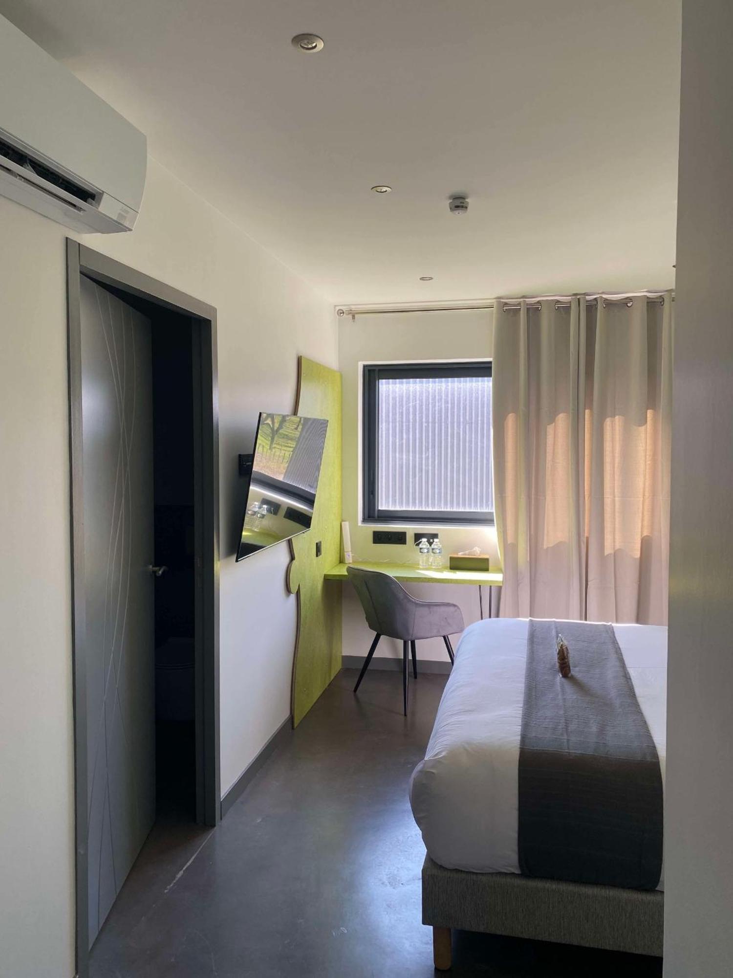 Hotel H85 Chatte Exterior foto